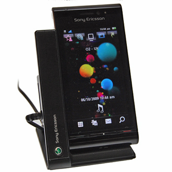 Sony Ericsson Satio Desk Stand Sony Ericsson Satio Desk Stand
