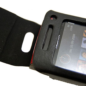 Media Button Partly Covered