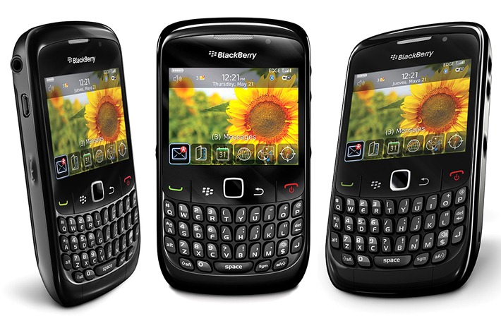 BLACKBERRY-CURVE-8520
