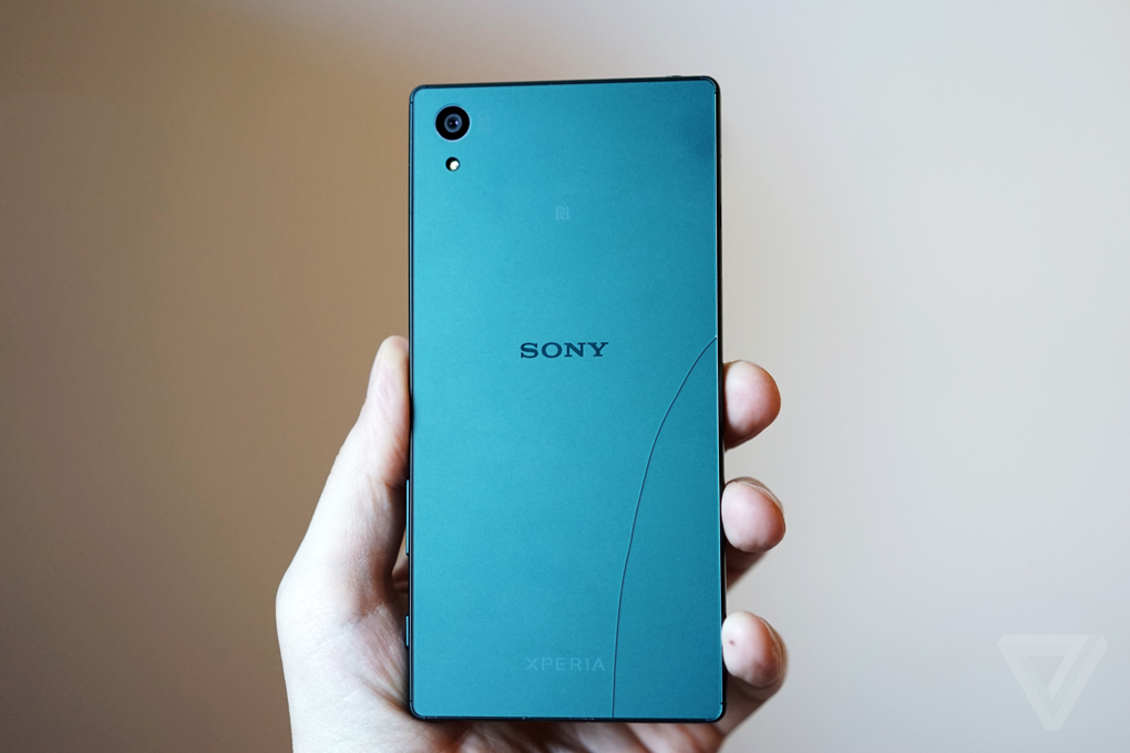 Got a new Sony Xperia Z5 or Z5 Compact? You probably need a case