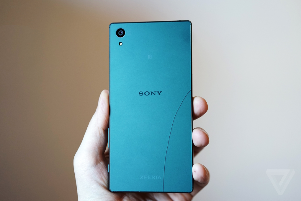 Sony z5. Sony Xperia z5. Sony Xperia z5 зеленый. Sony z5 цвета. Телефон xperia z5