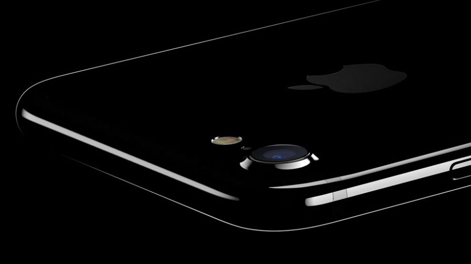 iPhone7-Press-02-970-80