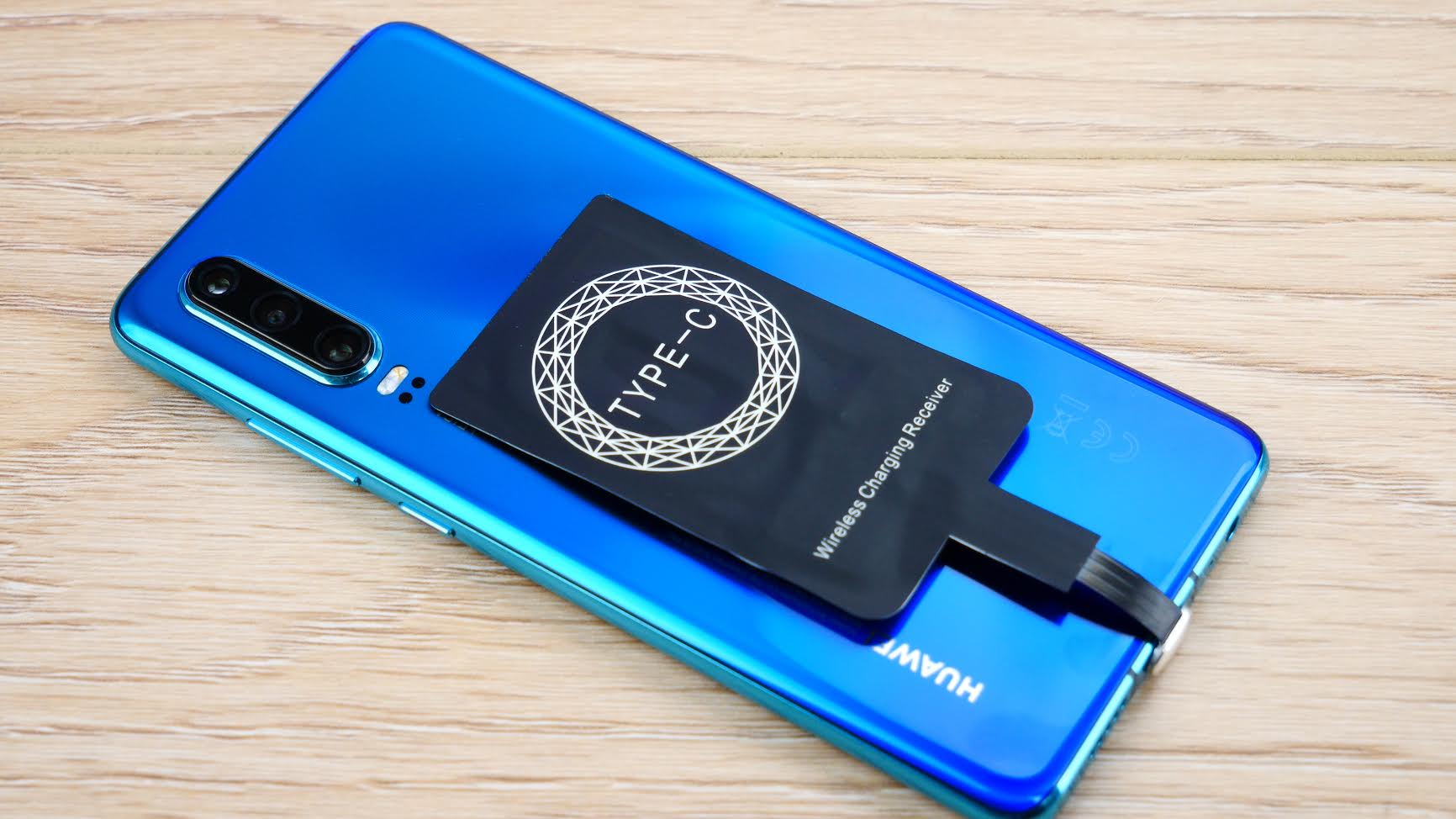 How to use wireless charging with the Huawei P30 & P30 Lite | Mobile Fun  Blog