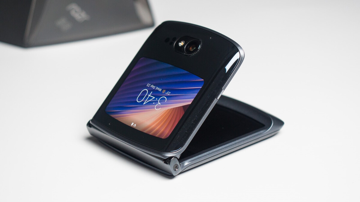 Motorla foldable phone concept 